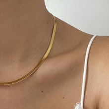 Cargar imagen en el visor de la galería, Agnes Chain