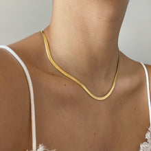 Cargar imagen en el visor de la galería, Agnes Chain
