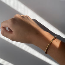 Cargar imagen en el visor de la galería, Amber Bracelet
